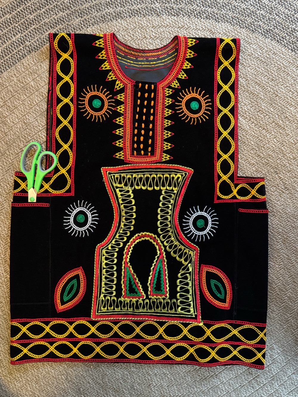 Authentic Traditional Toghu Atoghu Cameroon Bamenda Vest Velvet Hand Embroidered - Picture 5 of 11